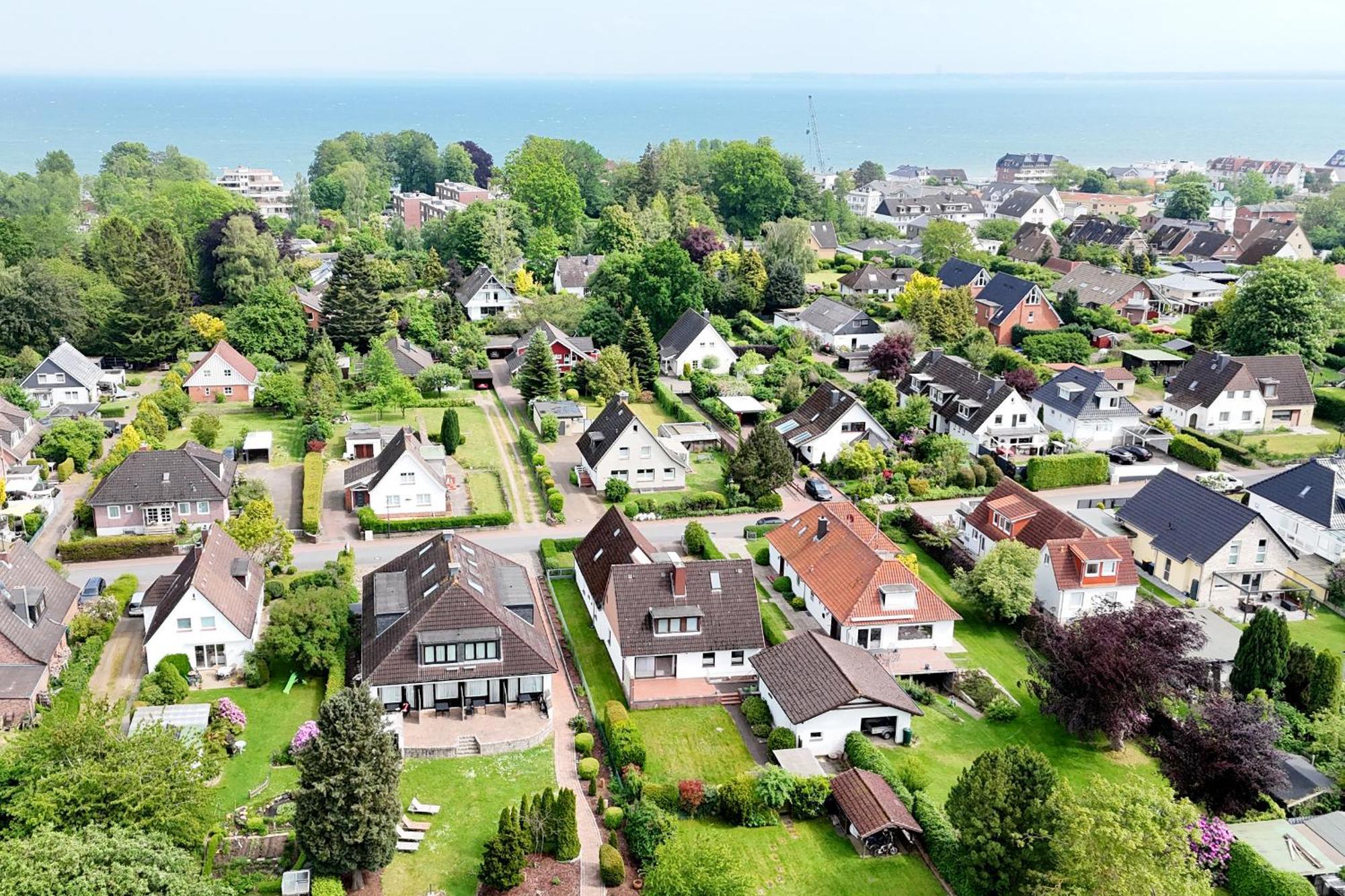 Moderne 1 Zimmer Ferienwohnung Mit Sonnenterrasse Und Parkplatz, In Ruhiger Lage, Nur Wenige Gehminuten Zum Ostsee Sandstrand Scharbeutz Εξωτερικό φωτογραφία